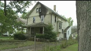 Vacant house fires just weeks apart worry neighbors in Warren