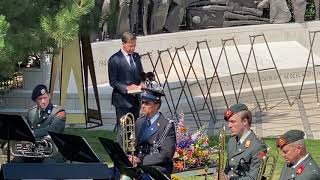 Koning Willem-Alexander onderbreekt zijn Griekse vakantie voor herdenking 15 augustus