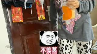 又是我去买早餐啊🤧我下次捡到石头不一定要赢！今天的AD钙特别……奈斯！！！！！！！