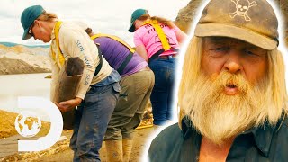 Tony Beets Finds An Actual Mammoth Tusk When Mining! | Gold Rush