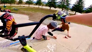 There Were People FINGERBOARDING At The Skate Park | Fingerboarding on Street VLOG