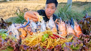 ส้มตำนึ่งกุ้ง โตใหญ่ๆเนื้อเน้นๆ รสชาติแซ่บนัวเข้ากันคักขนาด