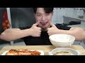 hearty home cooked meal mukbang 🍚 3 cup ramen mom’s fresh kimchi white rice u0026 sausages