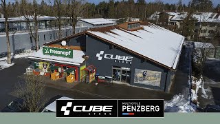 Drohnenflug CUBE Store Penzberg