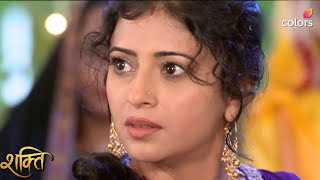 Shakti | Soumya छिपी माँ के पीछे किन्नरों को देखके | Colors TV