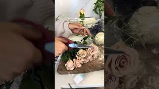 how i make $30 trader joe’s flowers look professional 🫶🏼 #diflowerarrangements #flowerideas