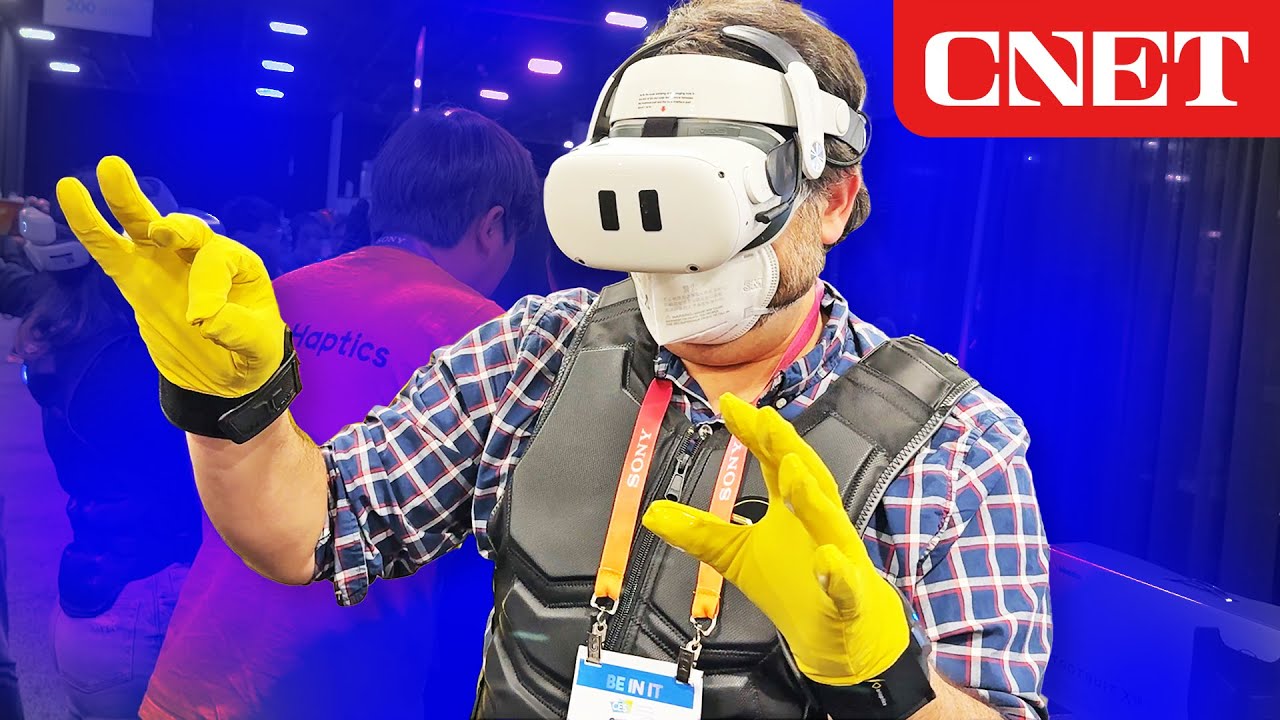 I Hugged A Virtual Avatar With These VR Gloves (bHaptics TactGlove ...