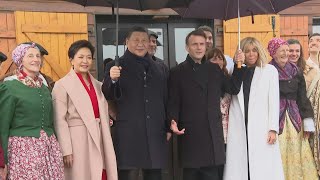 Macron et Xi arrivent au col du Tourmalet, dans les Pyrénées | AFP Images