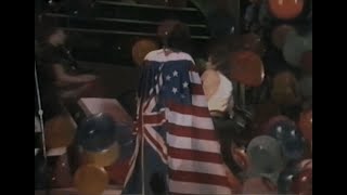 Keith Richards Hit The Guitar Of A Cheeky Fanr/Кит Ричардс ударил гитарой наглого фаната