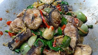 how to make  catfish spicy / ငါးက်ည္းခ်က္