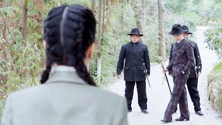 日本武士將美女堵在無人的小路上，卻不知美女是功夫高手，慘的即將是他們！