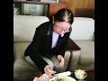 村木厚子、元厚労省事務次官が総社市長の作ったカレーを食べる。