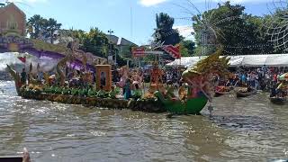 โยนบัวเรือทางน้ำขบวนแห่หลวงพ่อโต วัดบางพลี