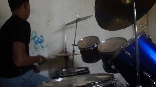 playing drum (YX3M) 2