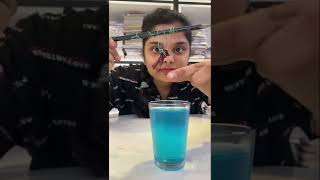 जल्दी से बताइये ये कौन सा Reaction है 🤔 #scienceexperiment #chemicalreaction #ytshorts