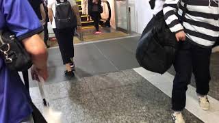 横浜駅西口エスカレーター