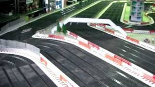 マリオカート参上！  slotcar@sakky's 大阪