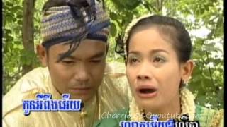 AngkorWat DVD #48A - 04 - Him Sivorn - Smah Lea Huy Pross