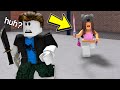 TROLLING With FAKE KNIFE as INNOCENT in Roblox Murder Mystery 2!