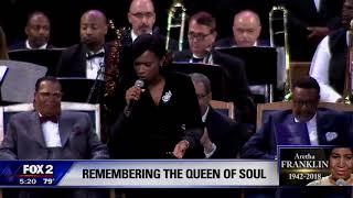 Jennifer Hudson Sings Amazing Grace At Aretha Franklins Home-going