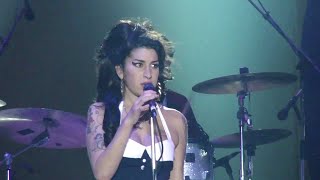 Amy Winehouse - Rehab live in Sao Paulo (#11/17)