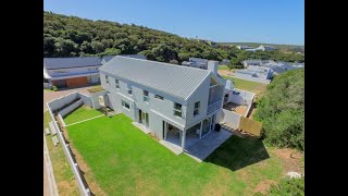 Stilbaai - Asking Price R 4 355 000