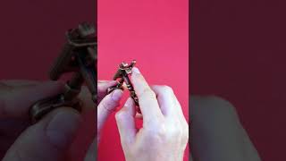 Untangle the Keys Puzzle! 🔑🤔