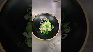 用電鍋煮「蓮藕排骨湯」別在用玉米煮排骨湯了，試試看用蓮藕煮排骨湯，比外面賣的還好喝！！