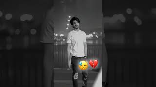 wo mujhe pagal bna rhi thi | sad line status ! sad boys whatsapp status ! broken heart