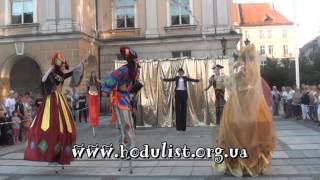 Антре на ходулях - Киевский уличный театр Highlights street theatre