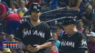 MIA@ATL: Jones singles to put Marlins ahead in 10th