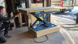 Lift table, lift tables, scissors type lift table