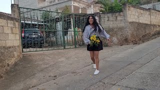 🔴nos regalamos  flores amarillas🤭🩵🧸🌼🌼y por virrionda me caí 🤣🤣