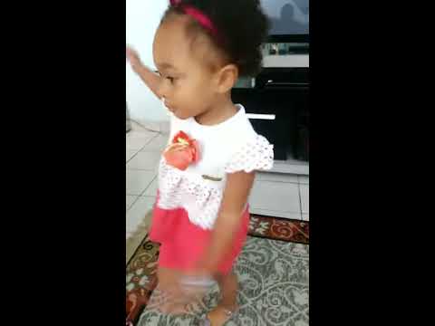 Lara Dançando Youtube Lara Dançando Youtube