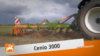 AMAZONE Cenio 3000 Special beim Einarbeiten der Zwischenfrucht