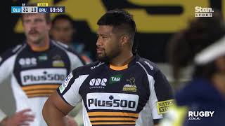 Akira Ioane clean out on Darcy Swain sparks scuffle