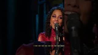 Alicia Keys - Diary (MTV Unplugged) #aliciakeys #diary #mtv #mtvunplugged #rnb #2003 #2000s #singing