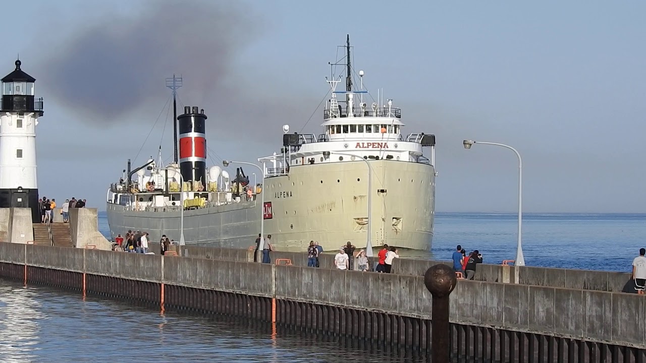 ALPENA Oldest Ship On Great Lakes Built 1942 STEAM Powered In Duluth MN ...