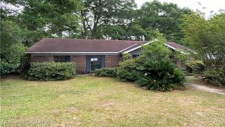 1821 LONG MEADOW ROAD, MOBILE, AL Presented by Jerardo Rodriguez.