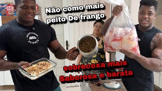 NÃO COMO MAIS PEITO DE FRANGO SÓ SOBRE COXA DESFIADA