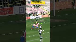 小伙梅西附体，连续带球过人并射门！  #football  #sports  #足球