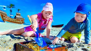 Naomi and brother David and the Hidden Beach Treasure Adventure!