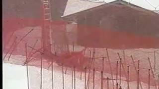 Alpine Skiing - 2005 - Men's Downhill Training - Graggaber crash in Kitzbuhel