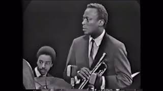 Miles Davis Angry 😡 at Herbie Hancock for playing bad note 🎼