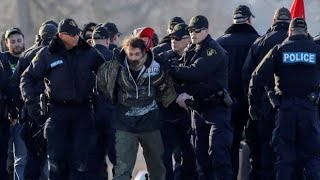 Police move in on Mohawk rail blockade