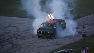 Badass Van Does A Badass Burnout | 2015 Slinger Slamfest (8-15-15)