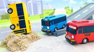 Видео для детей с игрушками автобусы Тайо - Зоопарк! Самые новые мультики про машинки.