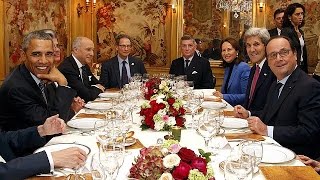 Obama and Hollande sample the delights of French cuisine in Paris