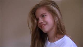 Anna Chlumsky scenes in "Trading mom"