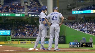 LAD@MIA: Bellinger cracks an RBI double off the wall